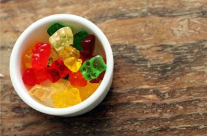 Are there any alternatives to Delta 9 for making homemade gummies?