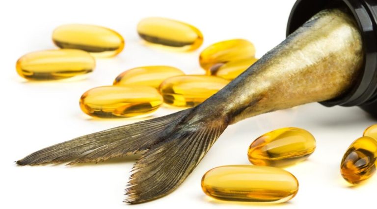 Navigating Cholesterol: How Fish Oil Supplements Enhance Heart Health Naturally